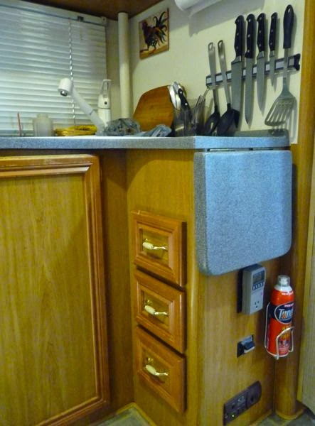 Kitchen counter with fire extinguisher