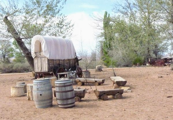 Covered wagon campsite